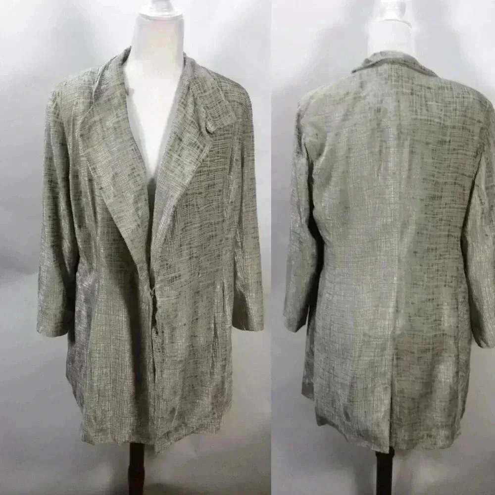 Giorgio Armani 3/4-Sleeve Textured  Jacket 14